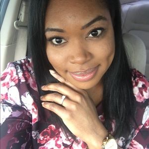 Meet your Posher, Camille